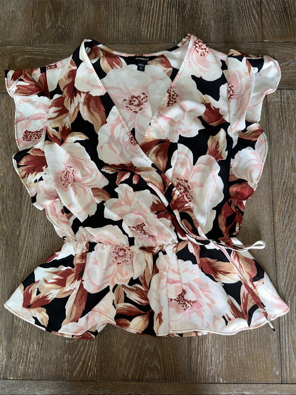 NWOT Express Floral Wrap Peplum Blouse XS Black Pink Flutter Sleeve Romantic Top